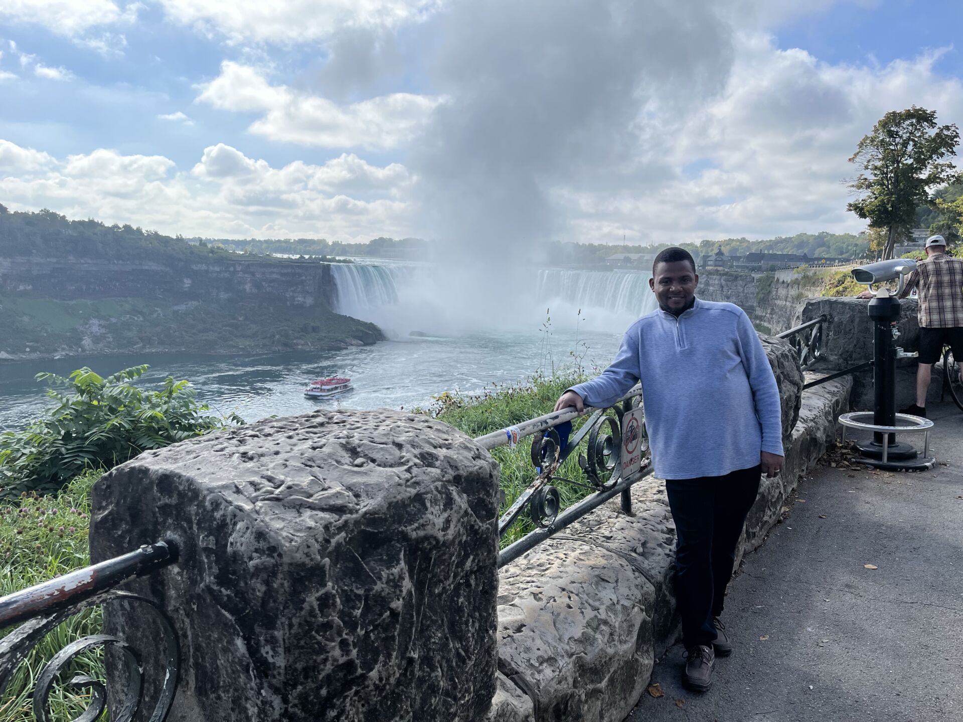 Reanud at Niagara Falls, Renaud's visit to Canada